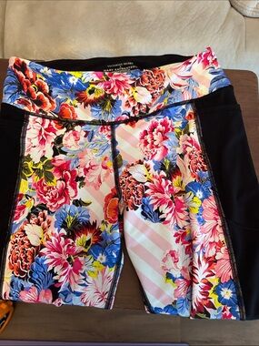 Victoria’s Secret x Mary Katrantzou Leggings